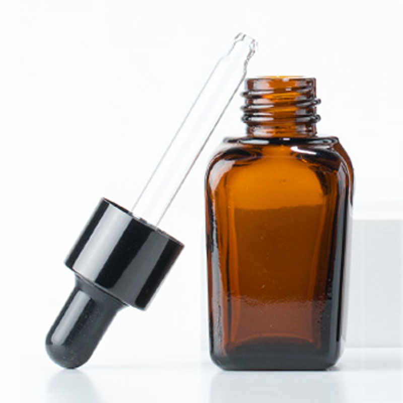 100 st 10 ml 20 ml Essential Oil Square Droper Bottle 30 ml 50 ml Amber Clear Glass Serum Undvik lätta flaskor med svart plastlock för kosmetisk förpackning Partihandel