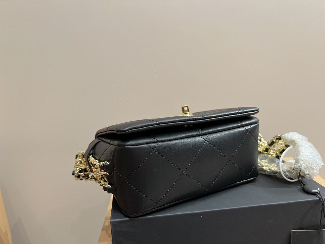 Portefeuille de sacs à mode classique pour femmes avec support de carte de téléphone ghw épaule crossbody multi-pochette tournure de serrure extérieur sacles à main de concepteur de luxe WOC 17 * 11