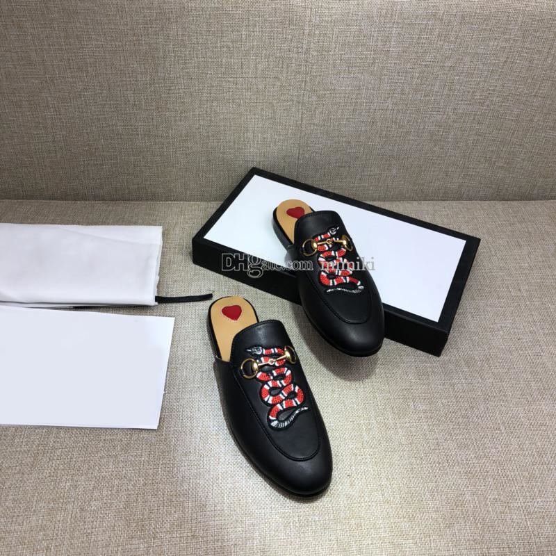 Designer Pantofole in lana Princetown classiche Designer Lazy Flat Baotou Infradito 100% pelle donna Scivoli Pelle scamosciata lettera pelle bovina Metallo uomo con pelliccia scarpe da donna Grandi