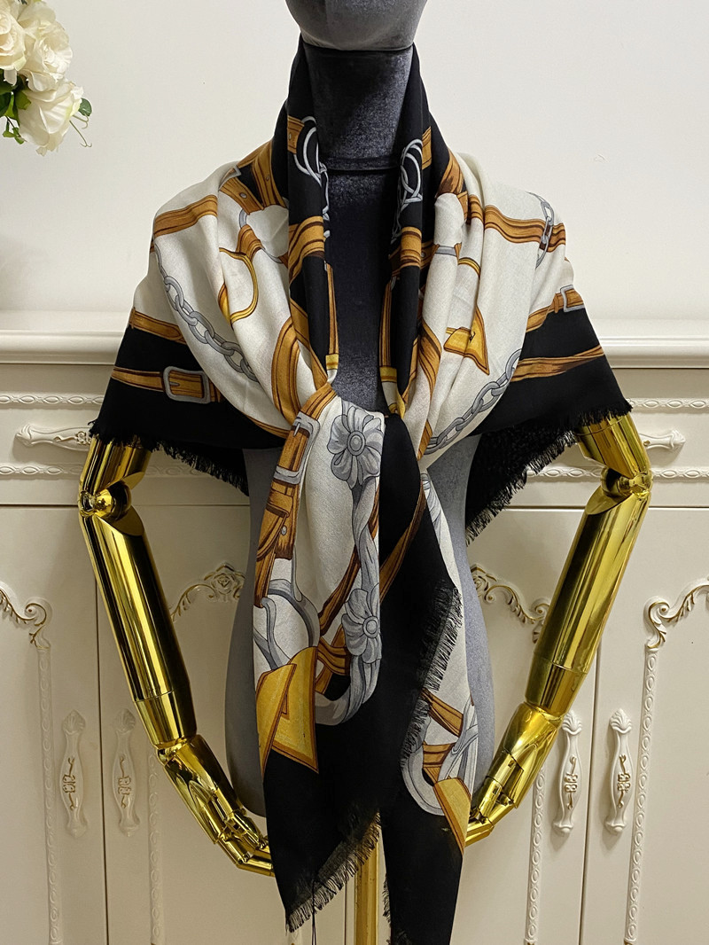 女性の四角いスカーフサイズ130 cm -130cm 100％カシミア素材プリントレターパターン美しいパシュミナショール266Q
