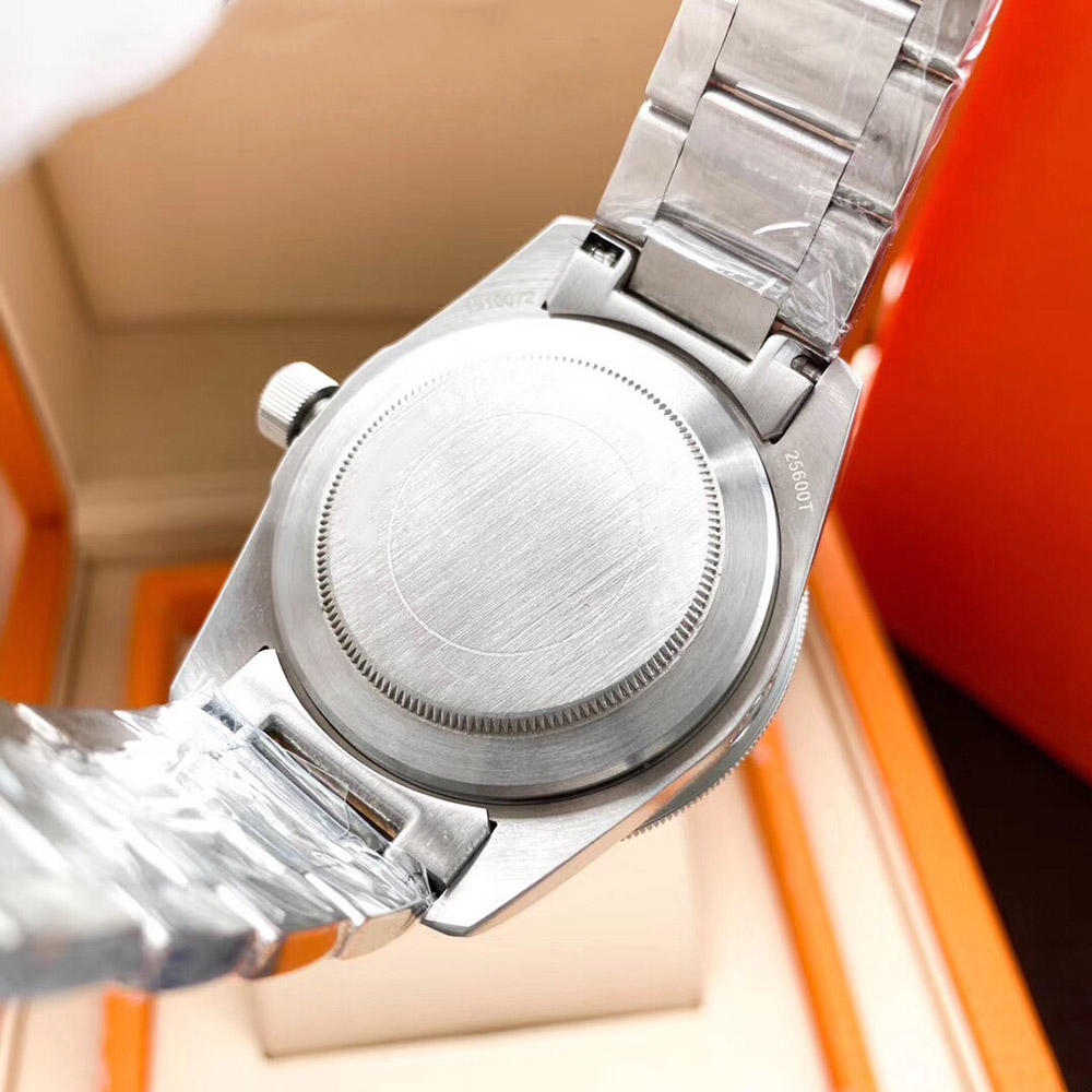 Mens 시계 자동 기계식 이동 시계 42mm 비즈니스 패션 손목 시계 방수 사파이어 슈퍼 빛나는 스테인리스 스틸 Montre de Luxe