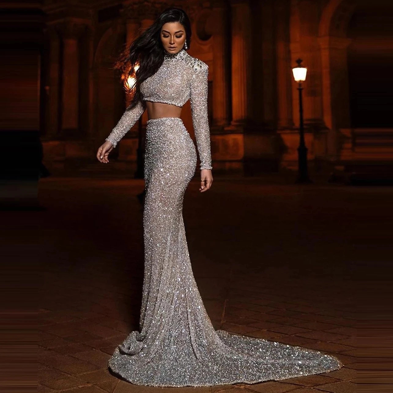 Abiti da sera a sirena con paillettes argento Due pezzi Collo alto Scintilla strass Maniche lunghe Abiti da spettacolo di promenade Dubai Arabia Saudita Abiti da festa formale CL1709