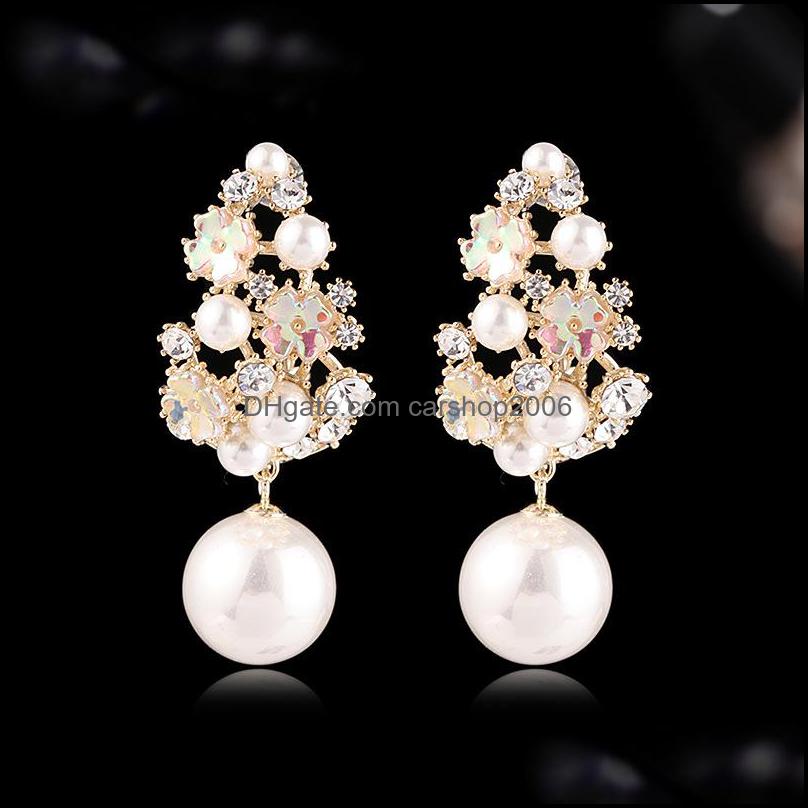 Dangle Chandelier Vintage Pearl أقراط للنساء Crystal Prendant Ear Suits الإبداعية اللامعة ذات السحر الأزياء المجوهرات A33Z Dro DHDXZ
