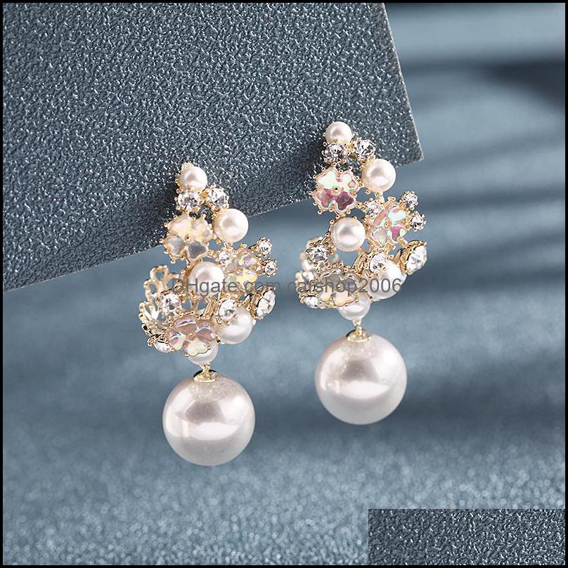 Dangle Chandelier Vintage Pearl أقراط للنساء Crystal Prendant Ear Suits الإبداعية اللامعة ذات السحر الأزياء المجوهرات A33Z Dro DHDXZ