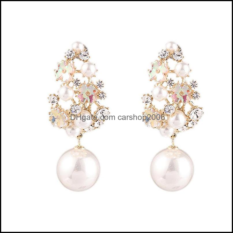 Dangle Chandelier Vintage Pearl أقراط للنساء Crystal Prendant Ear Suits الإبداعية اللامعة ذات السحر الأزياء المجوهرات A33Z Dro DHDXZ