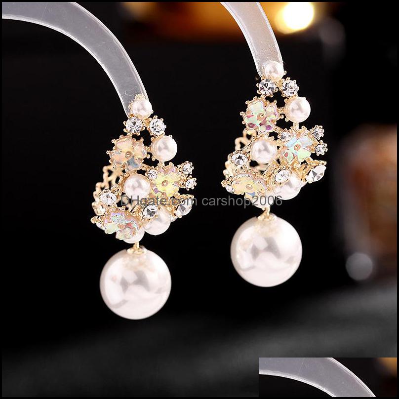 Dangle Chandelier Vintage Pearl أقراط للنساء Crystal Prendant Ear Suits الإبداعية اللامعة ذات السحر الأزياء المجوهرات A33Z Dro DHDXZ