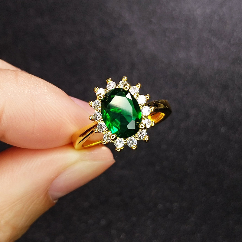 Women Classic yellow Gold Plated Emerald Sunflower Ring European and American style lady Artificial Green Crystal zircon Ring Party Birthday Gift Adjustable