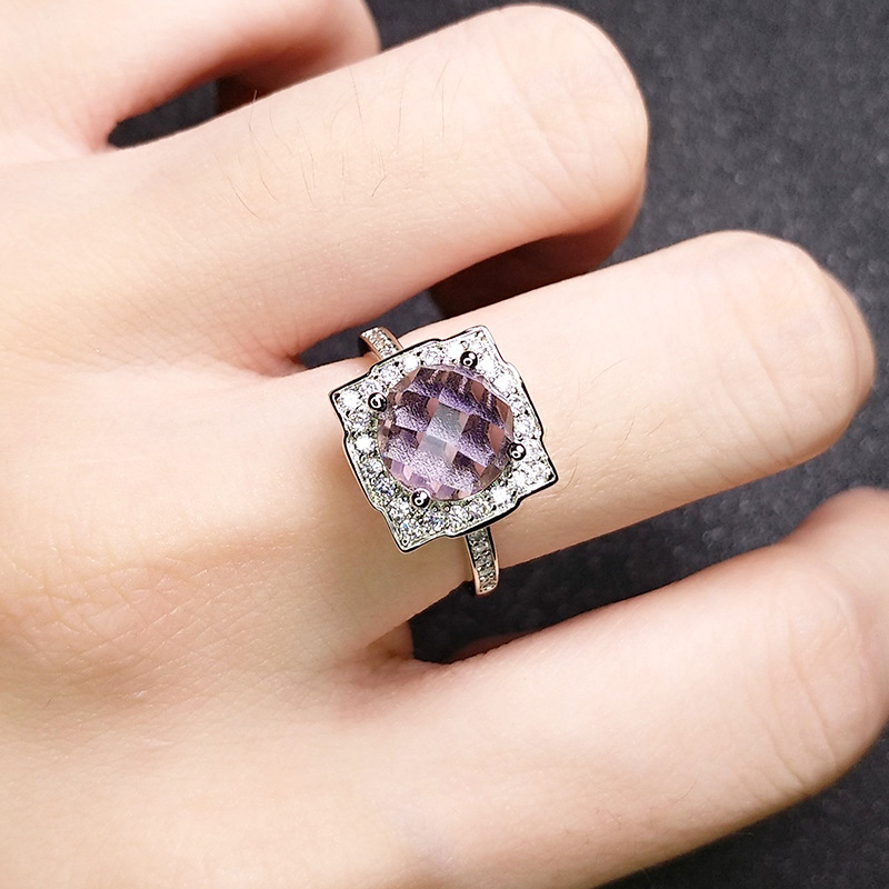 Rings Europese en Amerikaanse stijl Women Classic Artificial Purple Crystal Zirkon Diamond wit goud vergulde vierkante ring Girls Wedding Party Sieraden Geschenk verstelbaar