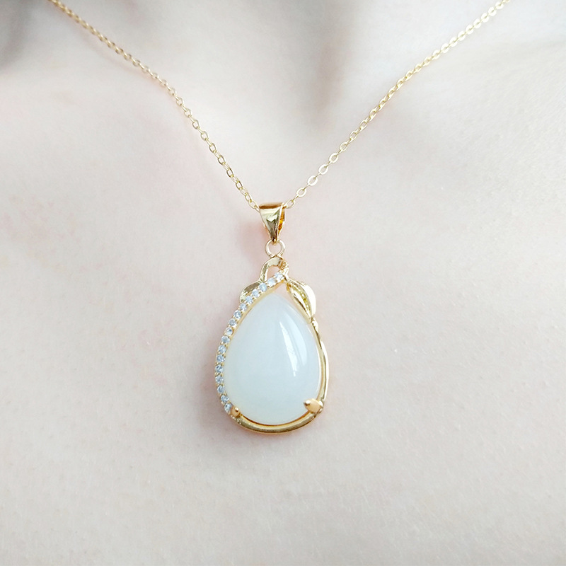 Necklaces women European and American style white jade chalcedony water drop pendant yellow gold plated zircon diamond necklace wedding party jewelry gifts