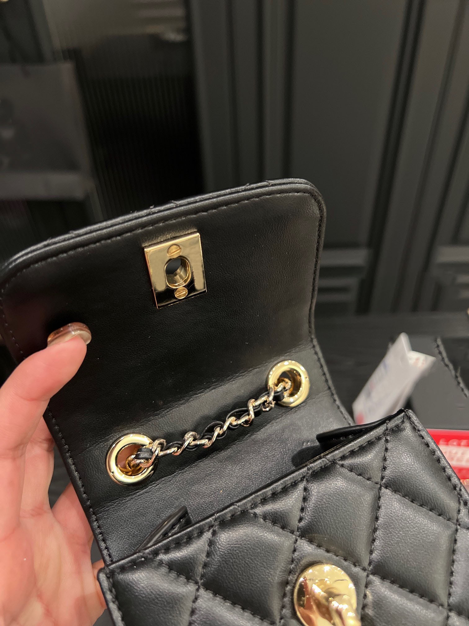 Populära Mini Designer Väskor 7A Kvalitet CC Trendiga Handväskor Söta Kvinnor Lyxiga Axelväskor Små Designers Tygväskor Läder Läppstift Väska Svart Plånbok Crossbody