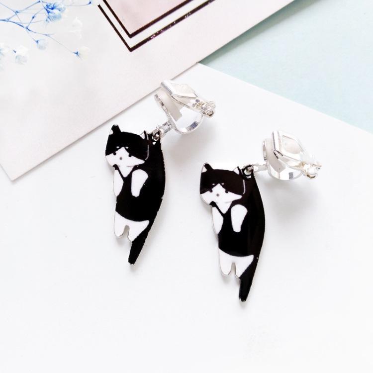 Stud Earrings Pair 2023 Fashion Cute Cat White Black Hang Enamel Kitty Piercing Ear Women Girls JewelryStud Effi22244F