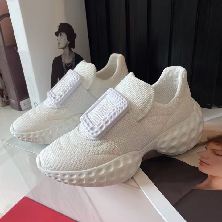 2023 Tasarımcı spor rahat Ayakkabılar Viv' Run Toka Sneakers Viv Ayakkabı Tasarımcısı Bayan Chunky Dad Sneaker açık Eğitmenler 35-40