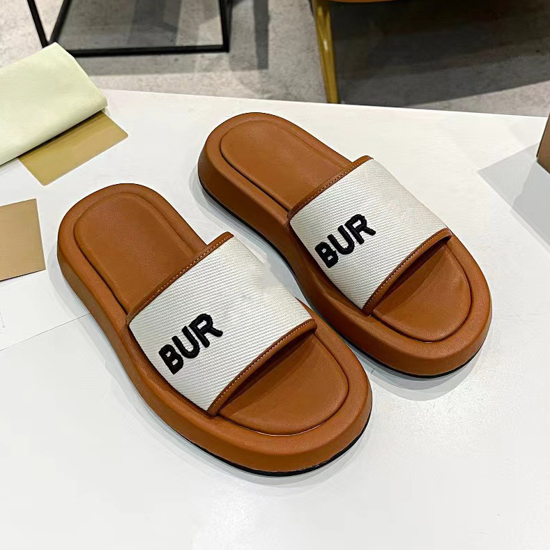 2023 Slides Mens Womens Slipers Summer Slides London England Sandals Beach Slide Ladies Flip Flops Loafers Home Plaid Pattern Slipper Chaussures 35-45