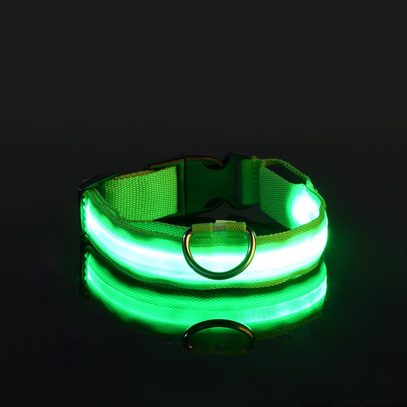 Colliers de marche de chien flash de nuit fournitures pour animaux de compagnie collier de LED lumineux pour animaux de compagnie en peluche pour chien