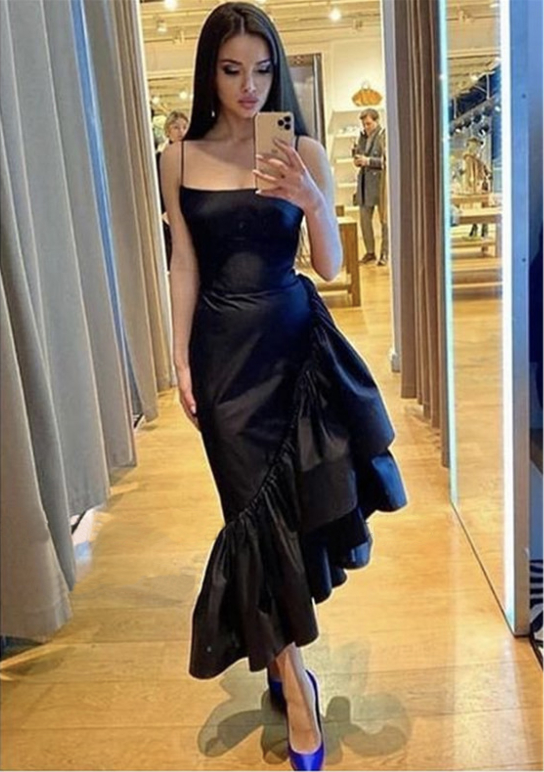 Nowoczesne czarne sukienki wieczorne syreny paski spaghetti tafta faluje Asymetryczne kostkę długość formalnych sukni na imprezę balową