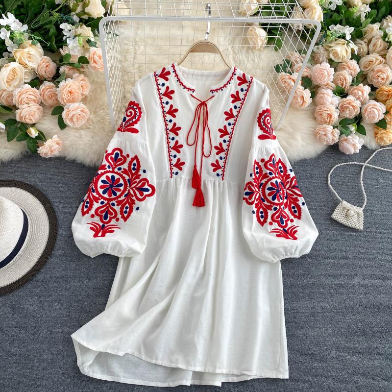 Bohemian Chic Flower Embroidery Lace Up Dress O-neck Elegant Femme Vestidos 2023 Fashion New Panelled Dresses Women 2023