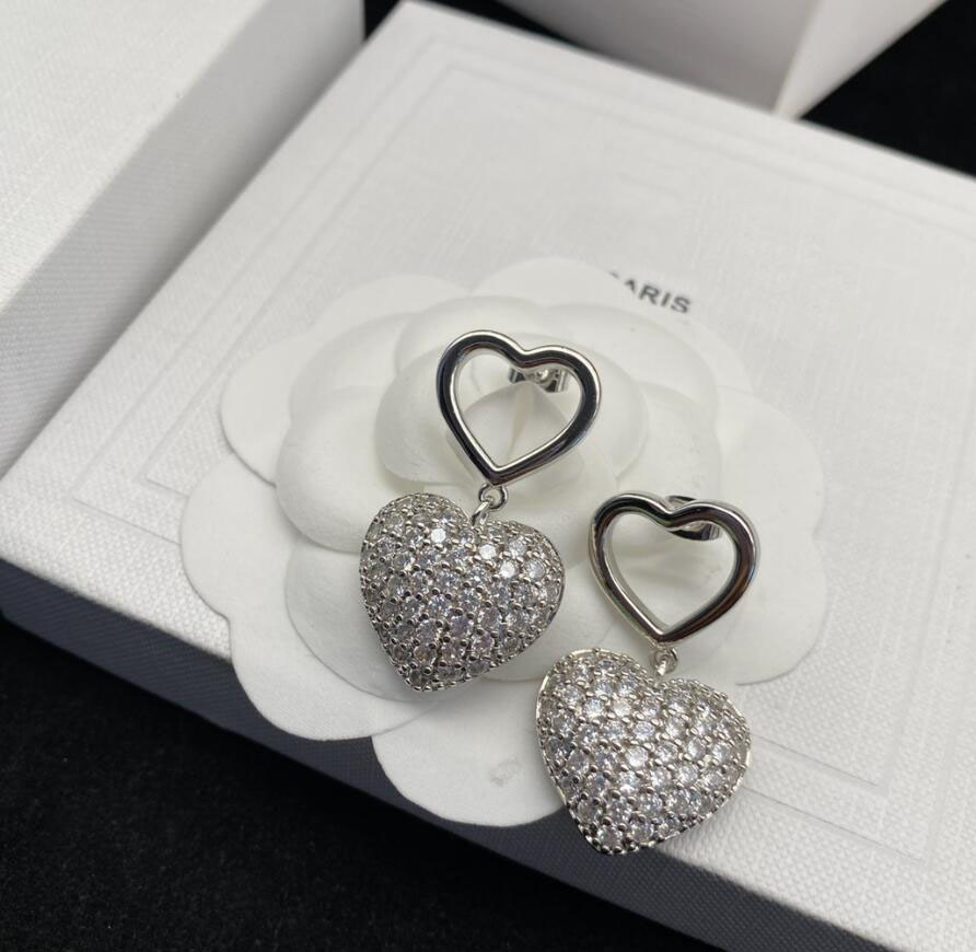 Luxury Designer Diamond Heart Dangle Earring Fashion Brand Earring Gold Silver Stud Earrings Women Lady High End Jewelry Earrings With Box