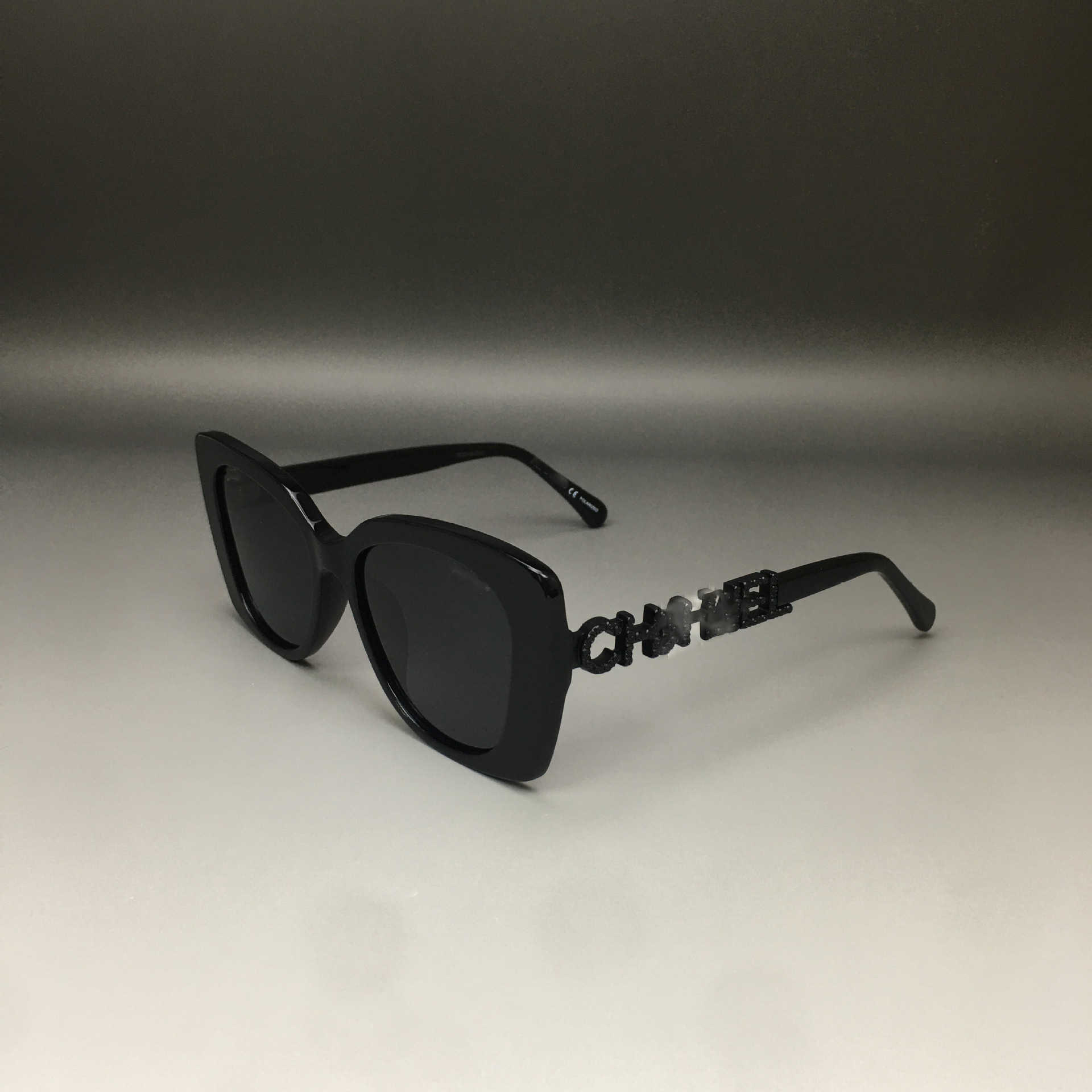 2024 New High Quality luxury designer sunglasses Small Fragrance Letter Inlaid Brick New Style Plate Versatile Fashion Sunglasses Unisex Glasses 5422