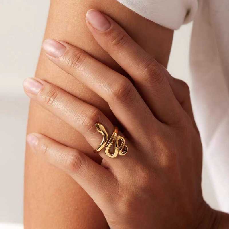 Nuevo anillo de serpiente de Zirconia cúbica de Color plateado para mujer, anillos de dedo de circonia cúbica ajustables abiertos, joyería de declaración de boda para fiesta