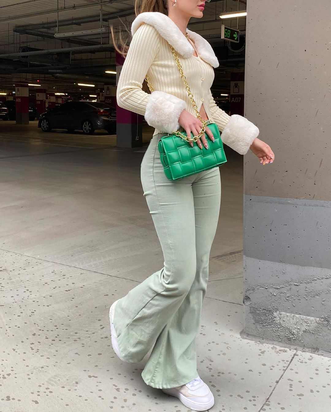 Projektantka torebka Venetas Green Dżinsy damskie w talii szczupły dopasowanie Slim Drop Bell Bottoms Pants Botega Belt Crossbody Bag LKSM7