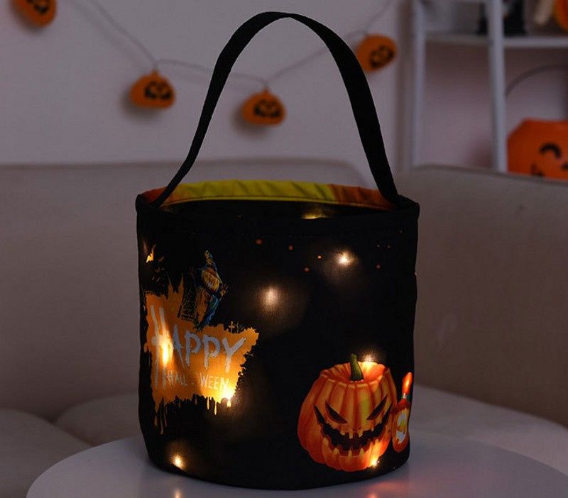 Seau à bonbons d'Halloween avec lumière LED Panier d'Halloween Trick or Treat Sacs Sac fourre-tout réutilisable Citrouille Bonbons Paniers-cadeaux pour enfants Articles de fête Faveurs