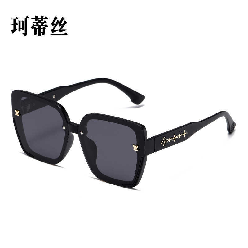 2024 Neue hochwertige Luxusdesignerin Sonnenbrille Neue Frauenpolarisierungsbrille Gradientenfarbe Halbrahmen Sonnenschutzmittel Red Mirror Tr Sonnenbrille