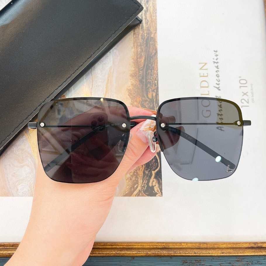 2023 Luxury Designer Sunglasses Spring/Summer New Metal Box Showcase Women's Small Faces Fashion Sunglasses Style 1