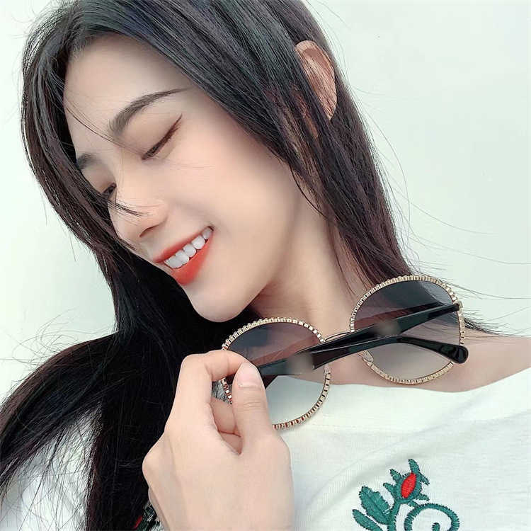 High quality New luxury designer new small fragrant round frame network red INS fashionable sunglasses CH9552