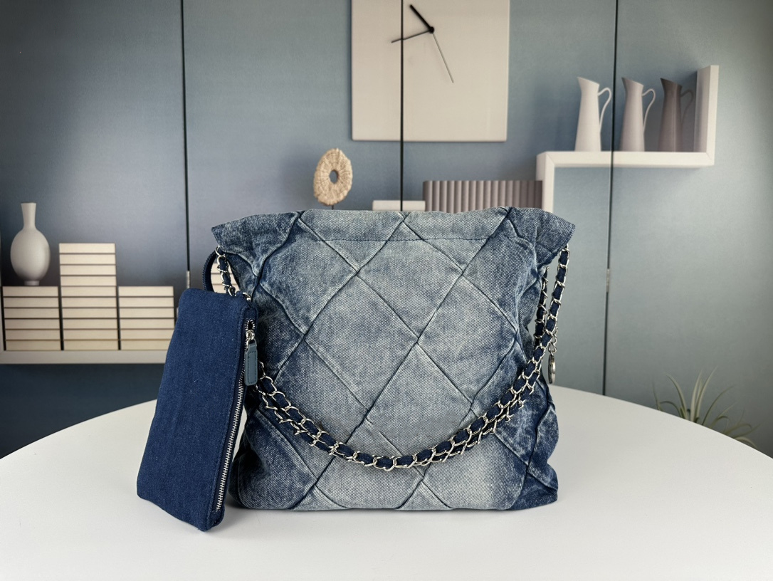 Channel 22 Denim Grand Shopping Bag Tote Travel Designer Woman Sling Body Bag Most Expensive Handbag with Silver Chain Gabrielle Quilted
