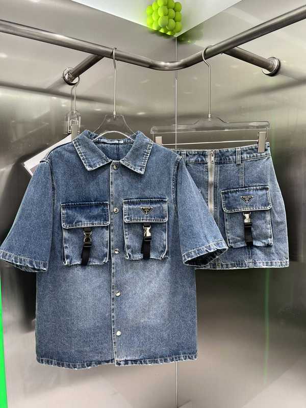 Kadınlar iki parçalı pantolon tasarımcısı ev p 23 yaz yeni moda serin bireysellik iş giysisi gevşek jean ceket+denim etek seti 6ywn