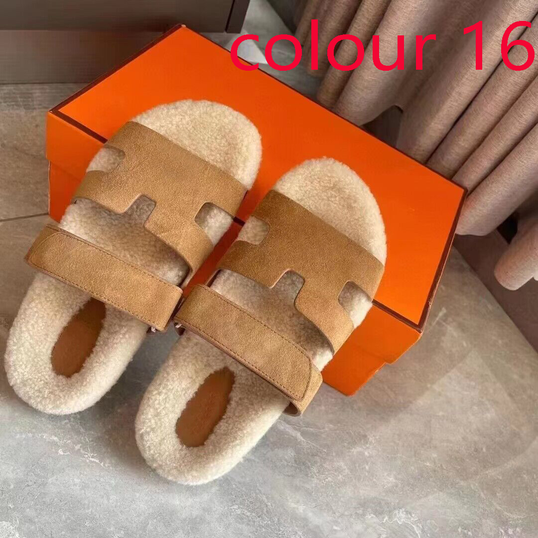 Kış Slipper Moda Tembel Düz Bottom Otel Erkekler Gündelik Tarak Kadın Tasarımcı Ayakkabı Lady Karikatür Peluş Peluş Deri Terlik Sıcak Yün Flopları Boyut 35-42-45 Kutu