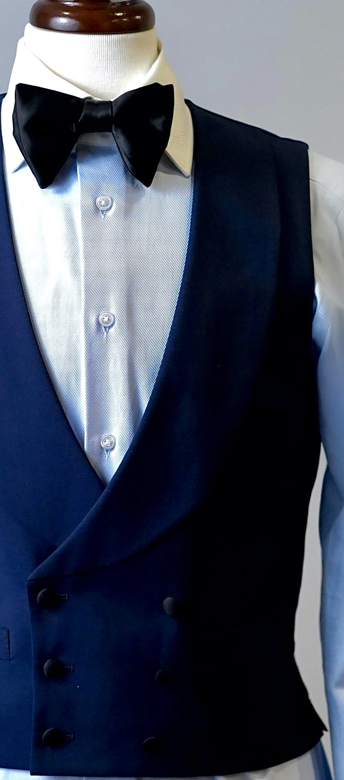 Costumes de mariage de luxe pour hommes Slim Fit Jacket Peaked Revers Groom Wear 3 Pièces Pour Homme Bureau D'affaires Personnalisé