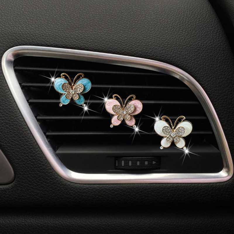 Nuovi accessori auto bling Farfalla di diamanti Accessori interni auto Profumo Clip presa d'aria auto Ornamenti auto di lusso Fantastico