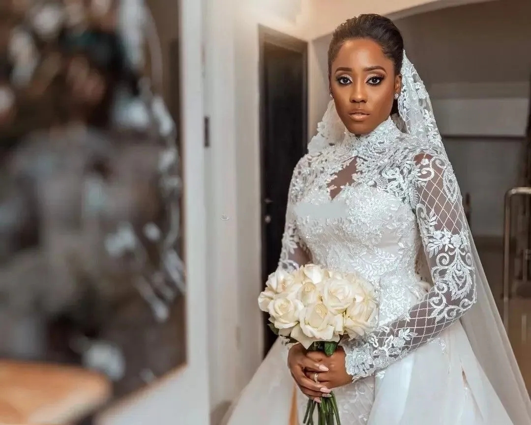 Abito da sposa a sirena taglie forti Arabo Aso Ebi Abito da sposa alto con collo alto Abiti a maniche lunghe Abiti Arabo africano Treno affascinante Abiti da sposa formali