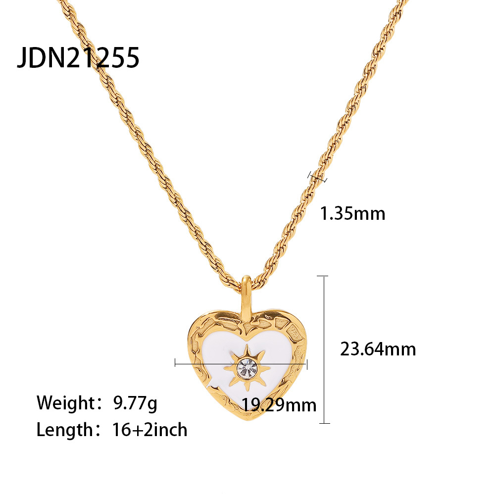 Twists Chain Heart Shaped Titanium Steel Necklace Women Stainless Steel Transparent Zircon Heart Pendant Necklace