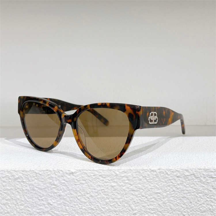 2023 New luxury designer B family's new plate cat's eye men and women's fashion ins star sunglasses BB0050