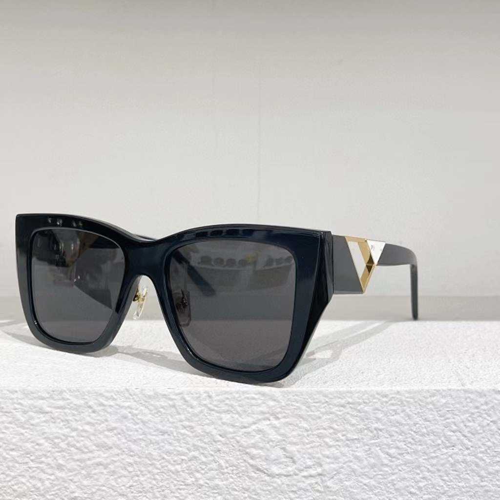 2024 Nouveau nouveau créateur de luxe de haute qualité P. Nouvelle célébrité en ligne avec Cat's Eye Fashion Ins Style Femme Trend Sunglasses Opr 21ys