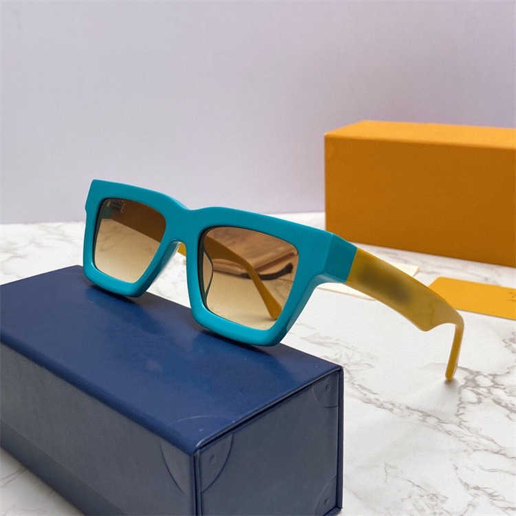 2024 Designer de luxe Nouveau créateur de luxe Nouveau planche à la mode féminine Internet Célébrité à la mode photo Street Personnalize Box Sunglasses Mâle