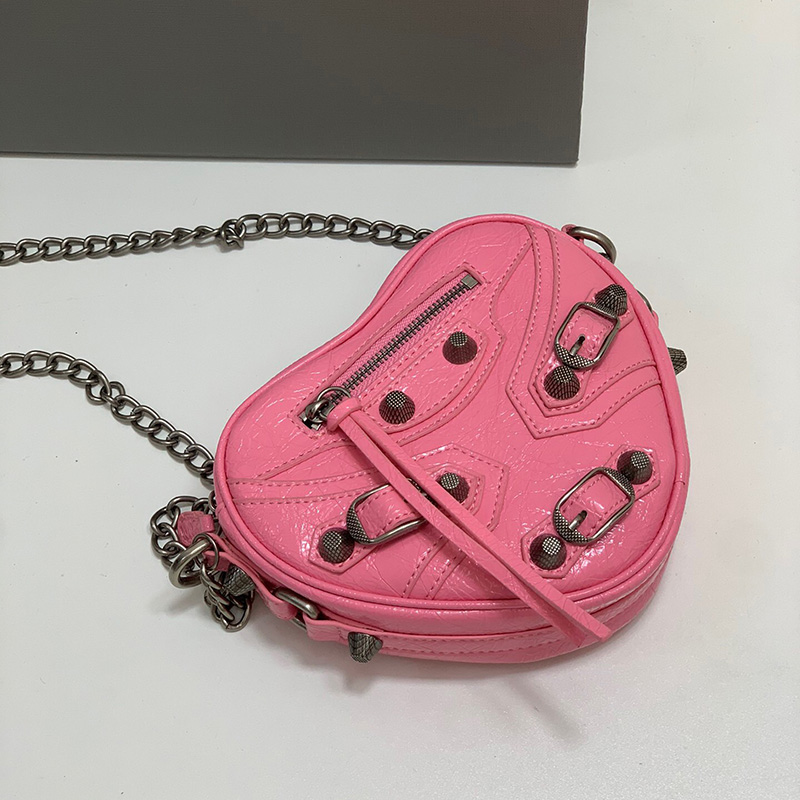 مصمم كروس الأكياس للسيدات Le Cagole Heart Mini Bag Bag Luxury Haints Brade Cross Body Pouch عالية الجودة محفظة جلد البقر المعدنية بالفضة