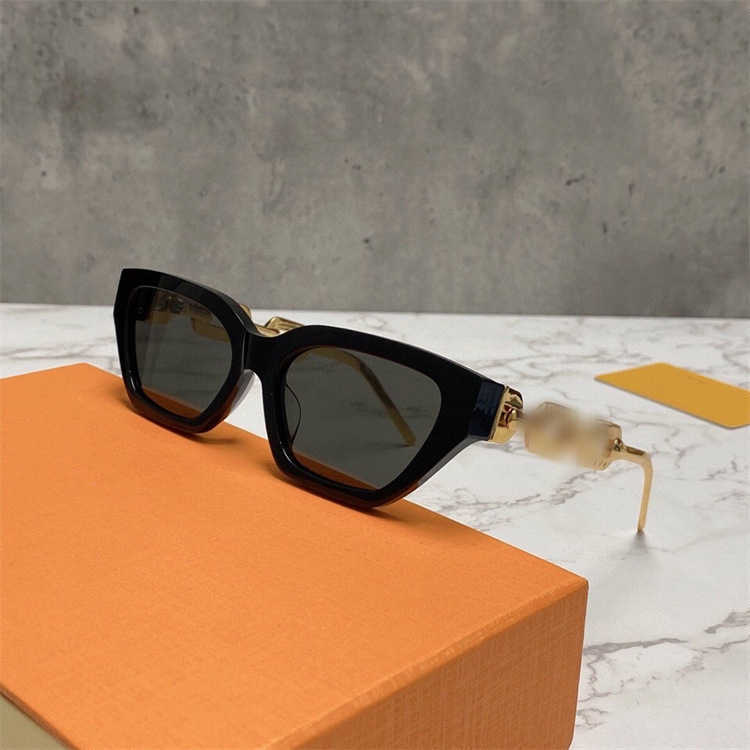Роскошный дизайнер New Cat Eye Fashion Солнцезащитные очки сетевая красная то же самое стиль личность маленькая рама солнцезащитные очки Z1473
