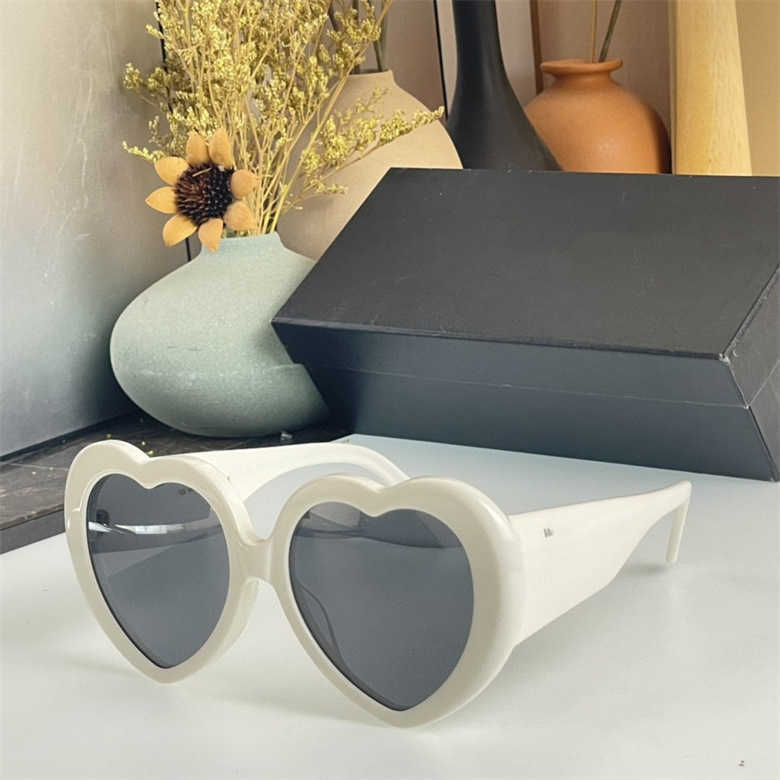 2023 luxury designer New B family love ins net red The same fashion personality heart-shaped sunglasses BB00788