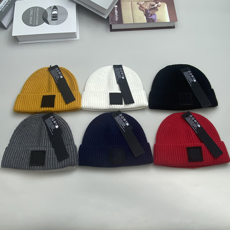 デザイナービーニーハットニット帽子ウールウールハット風の暖かく高品質の帽子カップルサイズ54-58cm高品質の製品