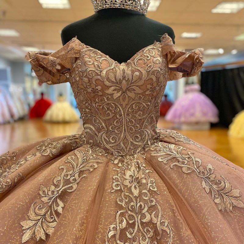 Gül altın seksi v yaka quinceanera elbiseler balo aplikler dantel kolu kapalı omuz aplike tatlı vestidos de 15 quinceanera