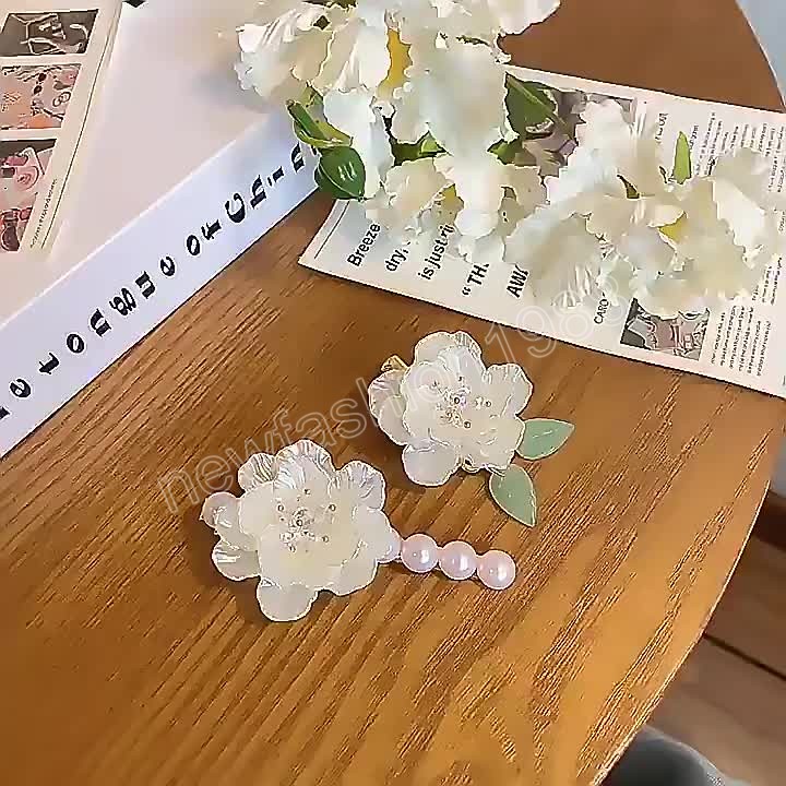 Kvinnor eleganta blommor hårnålar vit plastblomma imitation pärlor hårklämmor med huvudbonad hårtillbehör