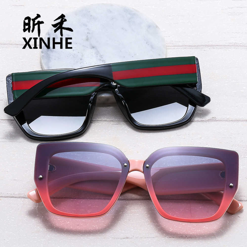 2024 Nuevo diseñador de lujo Fashionable New Red Green Green Three Color Cat Eyes Gafas de sol versátiles para hombres y mujeres