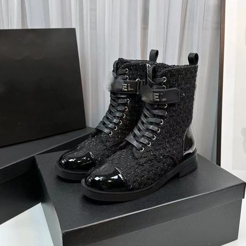 Acolchoado Tweed CHANNEL Combat Boot couro real Mulheres Ankle Boots Patent Black Cap Toe Lace Up Mid Boots Designer Biker Platform Flats Low Heel Bootie Shoes