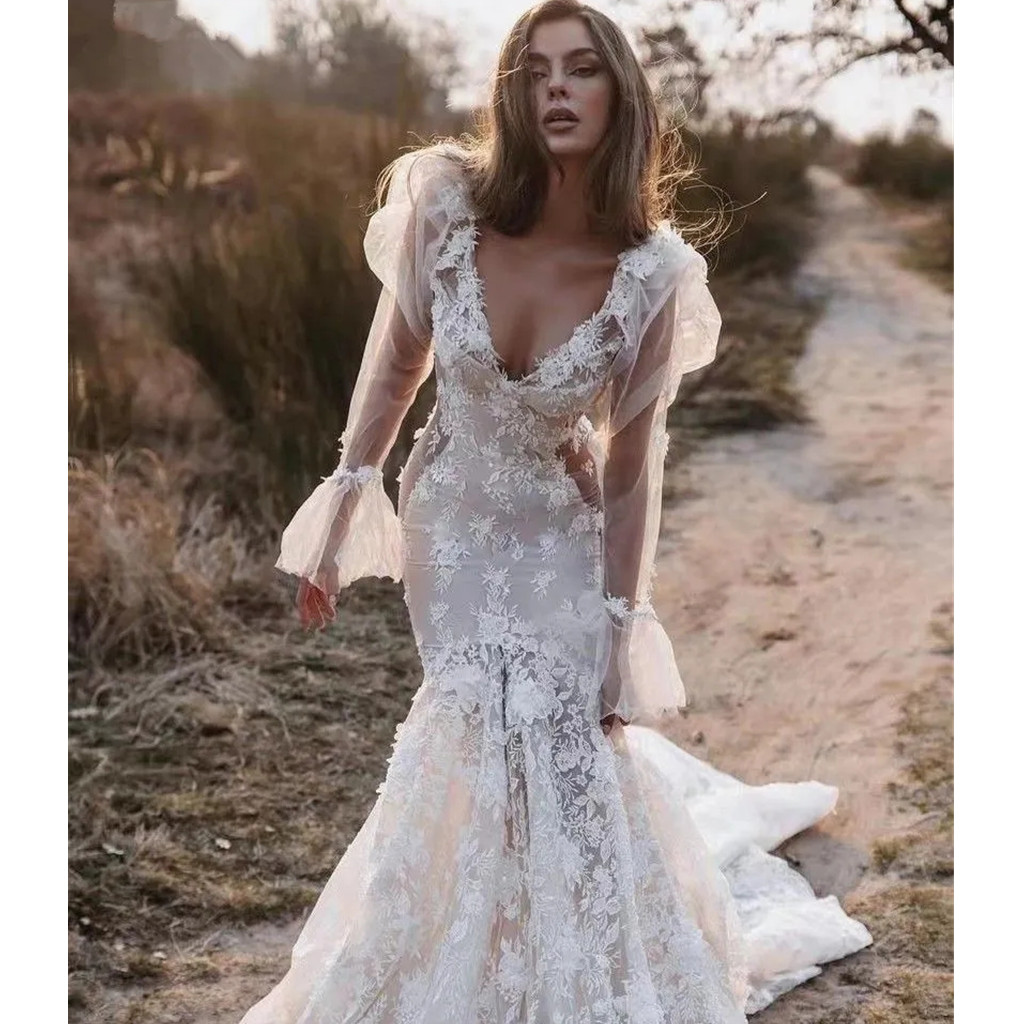 Fairy Flare Illusion Long Sleeves Mermaid Wedding Dresses Sexy V Neck Floral Lace Bohemian Rustic Country Bridal Gowns Open Back