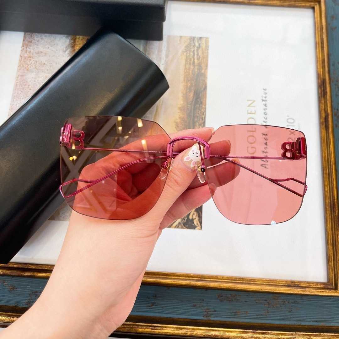 2024 Designer fashion luxury designer sunglasses New Double B Frameless 0112 Women's Fashion Square Metal Riding Sunglasses UV Protection