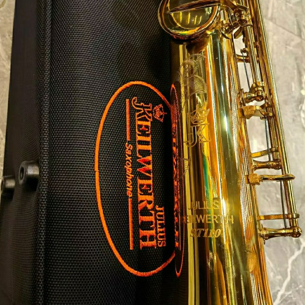 High End St110 Soprano Saxophone BB Tuned Brass Lacked Gold Shell Keys Jazz Instrument med tillbehör