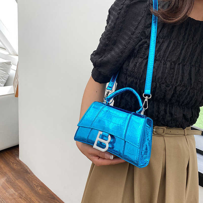 2024 New luxury high quality handbag Factory direct sales Women's Fashion Trend Versatile Small Square Spring Single Crossbody Girl